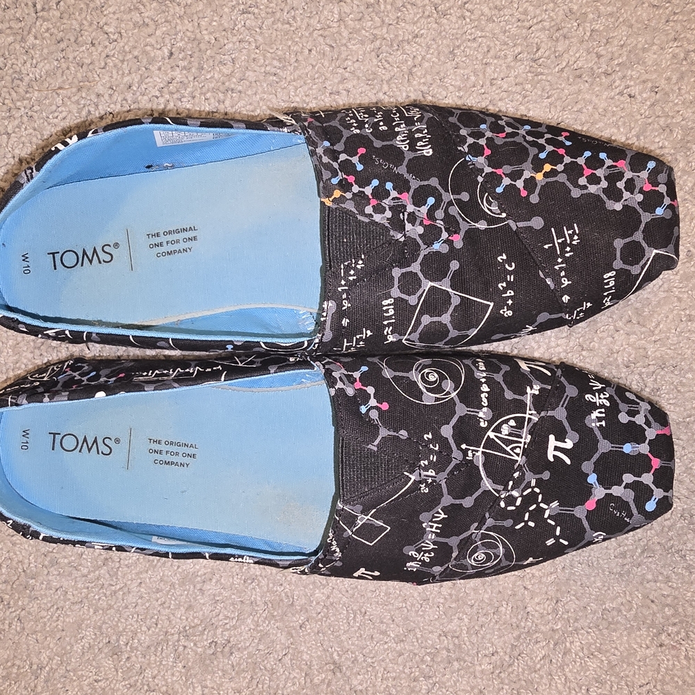 TOMS Womens Size 10W Math Science Flats